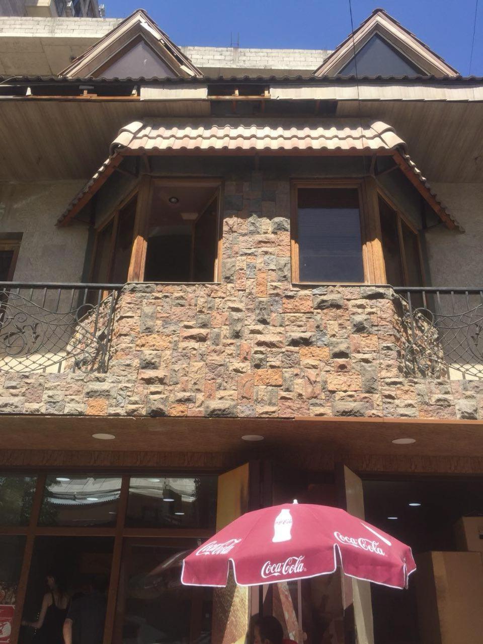 Gem Hostel Yerevan Bagian luar foto